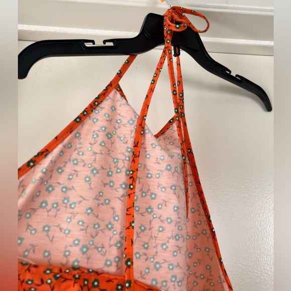 Floral copped halter top, size L - Picture 3 of 6